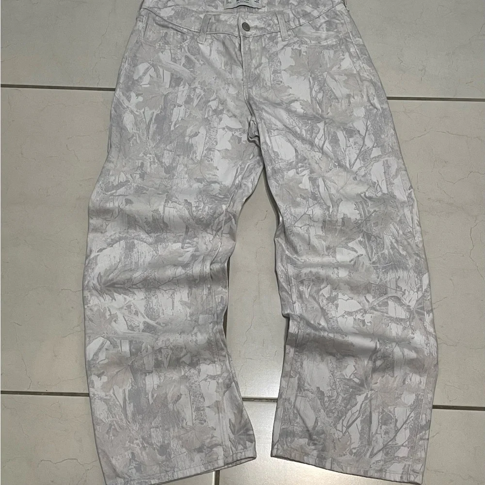 Hollister low rise